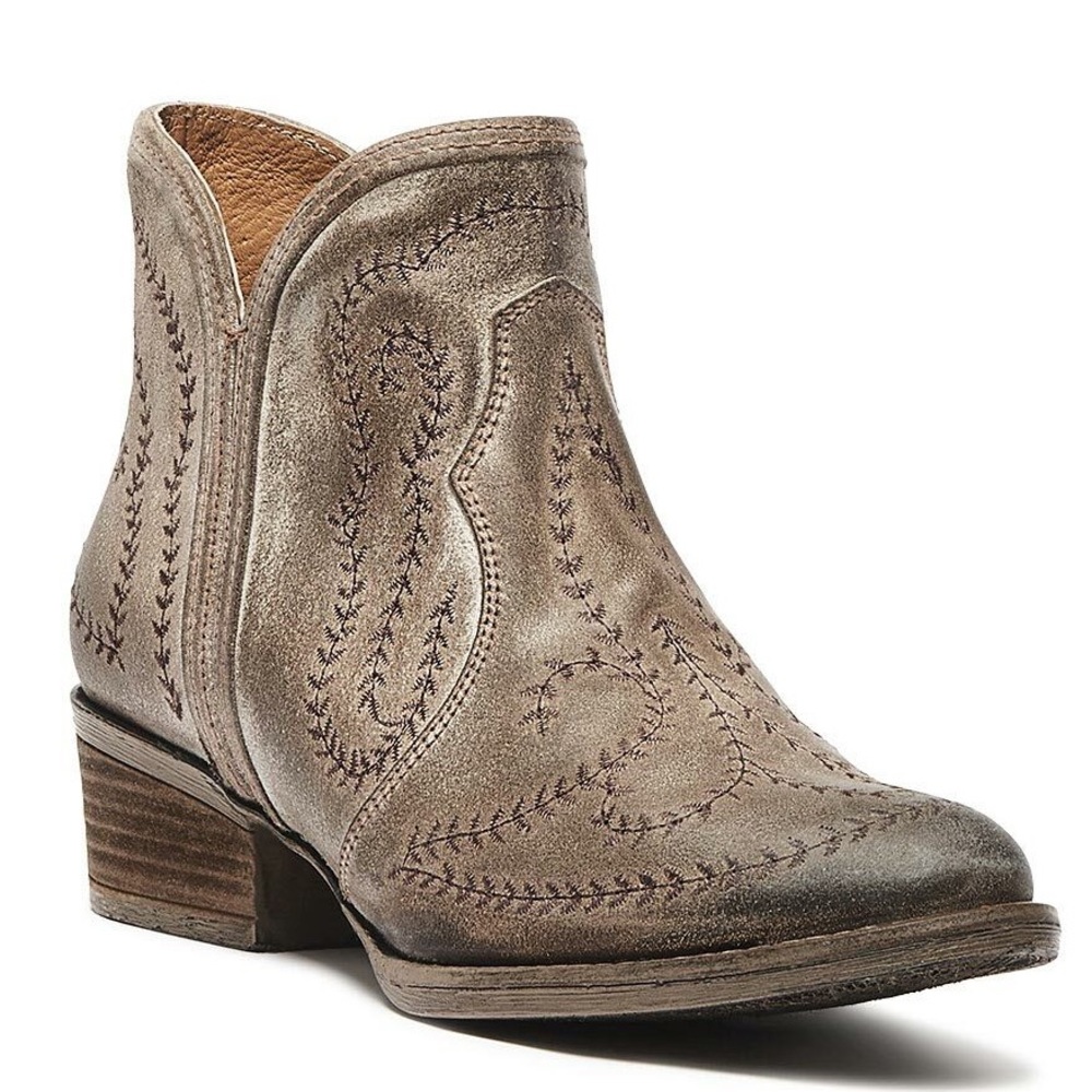 Sterling River Women's Taupe Embroidered R-Toe Boot 7.5